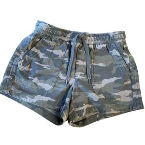 Athleta Camo Print Farallon Women's Shorts Size 2